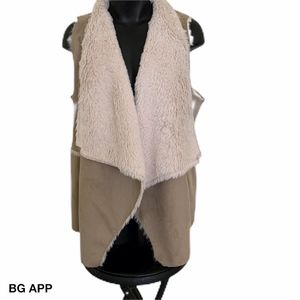 MAURICES FAUX SUEDE AND FUR VEST SZ XL NWT